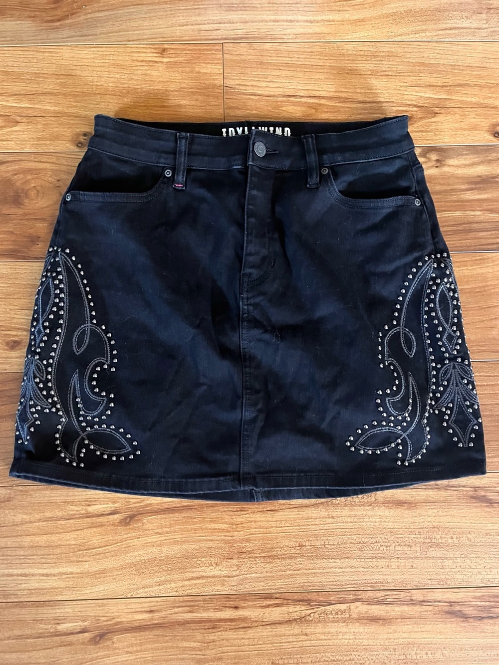 Idyllwind Burbank Embroidered Studded Black Denim Skirt 10 - Picture 13 of 16